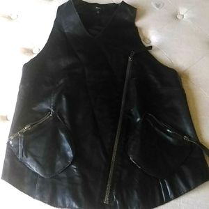 FATE Vest. Sz S